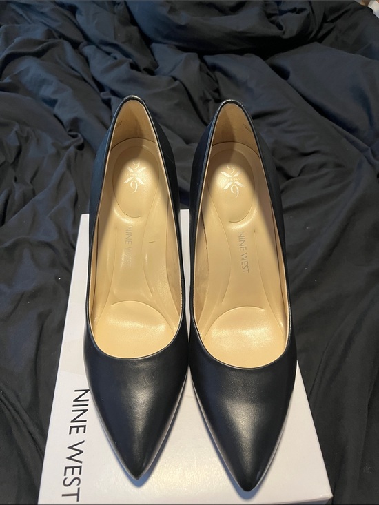 Nine West Shoes - Nine West Women's Black Pointed Toe Pumps